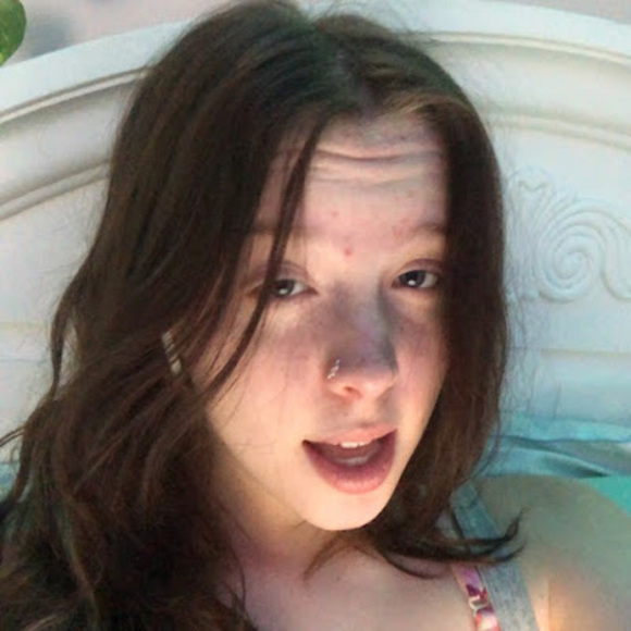 Meet your Posher, Maci - Picture 1 of 1